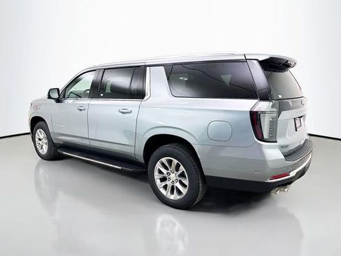 New 2025 Chevrolet Suburban Premier image 6