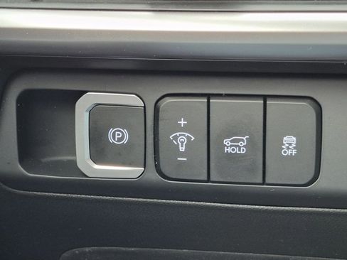 Used 2025 Hyundai Santa Fe SEL image 10