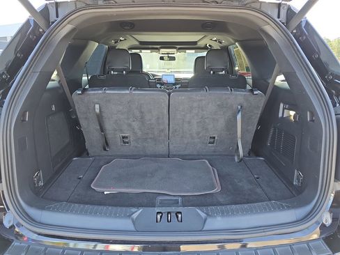 Used 2022 Ford Explorer ST-Line w/ Class IV Trailer Tow Package image 16