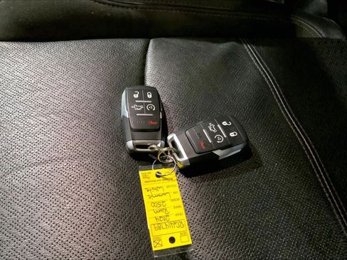 Used 2024 RAM 2500 Laramie w/ Safety Group image 14