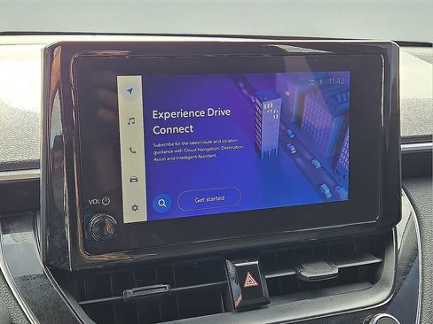 Used 2023 Toyota Corolla Cross LE image 27