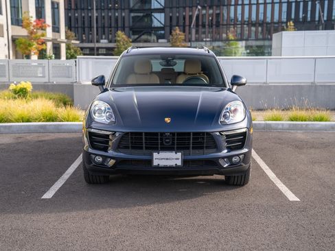 Used 2017 Porsche Macan AWD/4WD image 6