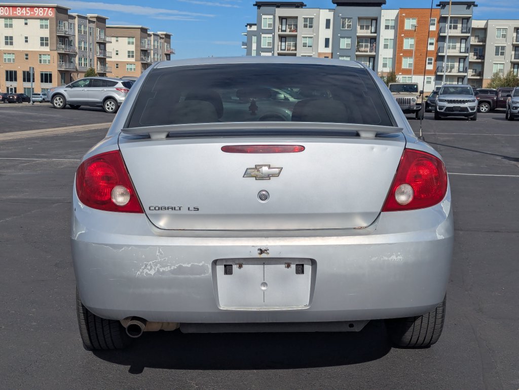 Used 2005 Chevrolet Cobalt LS w/ Preferred Equipment Group FWD image 6