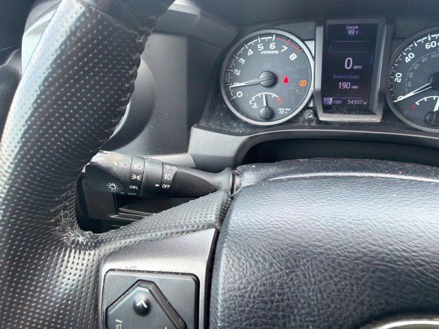 Used 2018 Toyota Tacoma TRD Off-Road AWD/4WD image 45