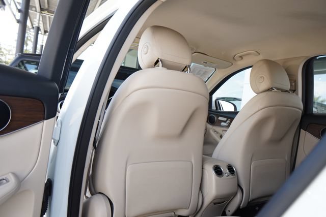 Used 2021 Mercedes-Benz GLC 300 4MATIC image 30
