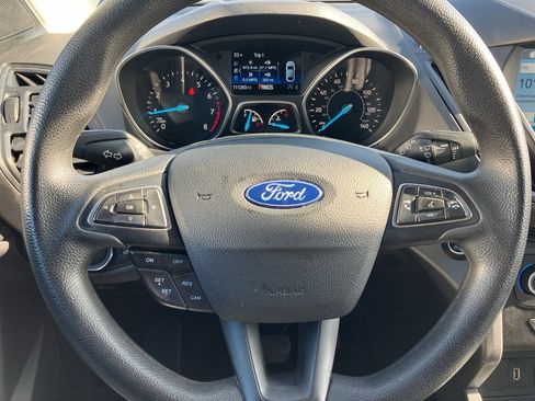 Certified 2019 Ford Escape SE image 18