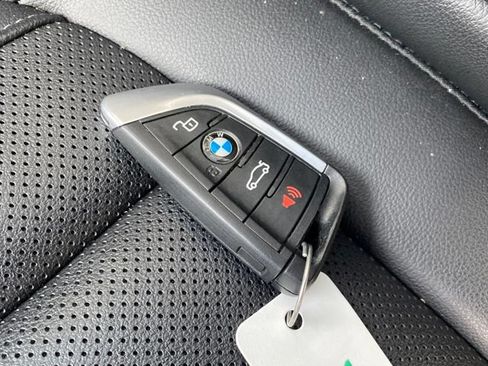 Used 2023 BMW X3 xDrive30i AWD/4WD image 25