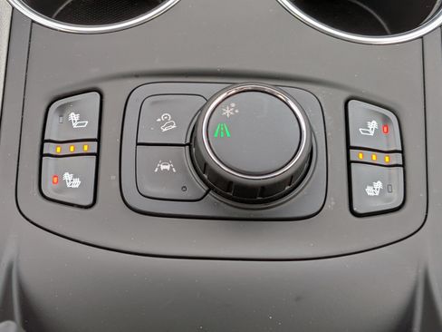 Certified 2023 GMC Terrain SLT FWD image 29