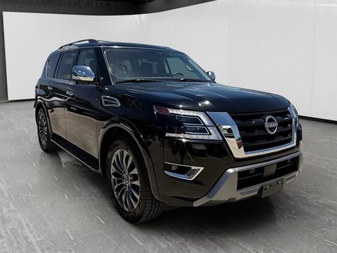 Used 2024 Nissan Armada Platinum w/ Captain's Chairs Package RWD image 7