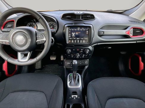 Certified 2023 Jeep Renegade Trailhawk AWD/4WD image 15