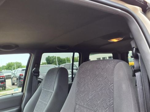Used 2001 Ford Explorer XLT AWD/4WD image 20