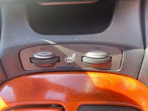 Used 2002 Lexus SC 430 Convertible image 32