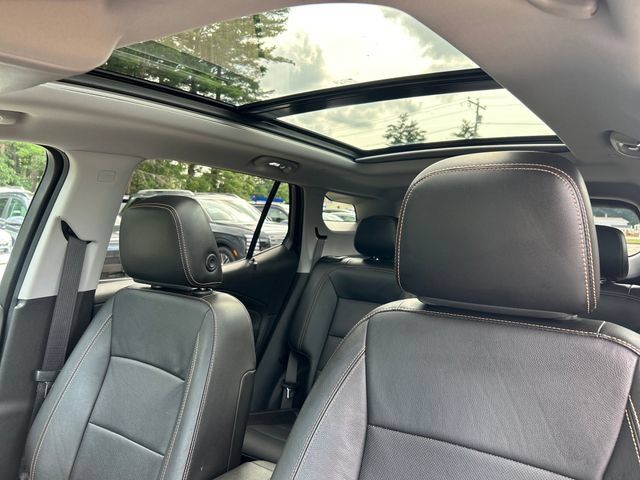 Used 2021 GMC Terrain SLT w/ Infotainment Package II AWD/4WD image 22