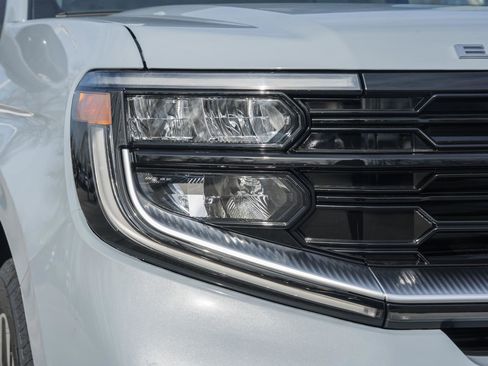 New 2025 Ford Expedition Platinum w/ Driver's Package image 19