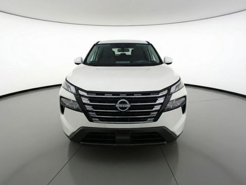 Used 2025 Nissan Rogue SV FWD image 2