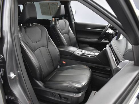 Used 2023 INFINITI QX60 Sensory AWD/4WD image 14
