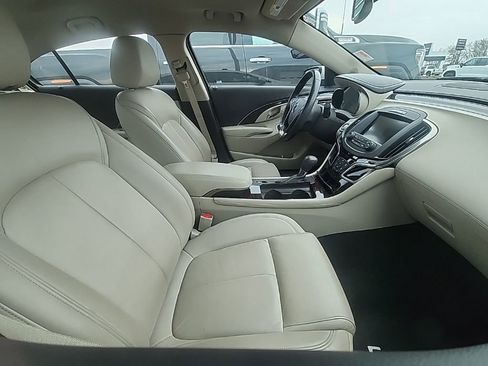 Used 2015 Buick LaCrosse Leather image 3
