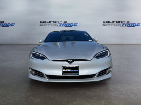 Used 2018 Tesla Model S 75D image 2