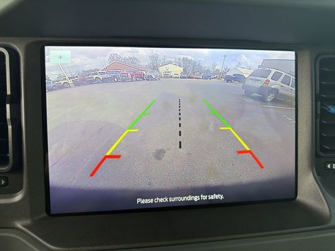 Used 2024 Ford Bronco Black Diamond image 16