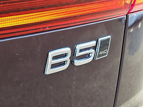 New 2026 Volvo XC60 B5 Plus w/ Protection Package Premier image 21