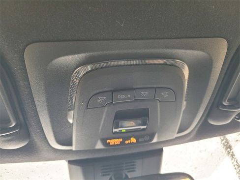 Used 2023 Toyota Corolla SE image 22