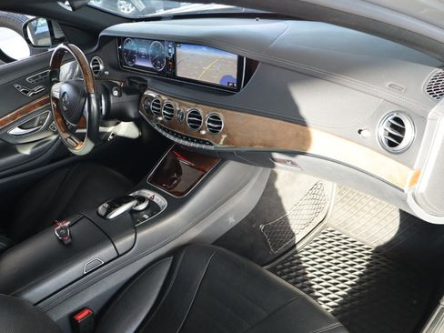 Used 2015 Mercedes-Benz S 550 4MATIC Sedan image 45