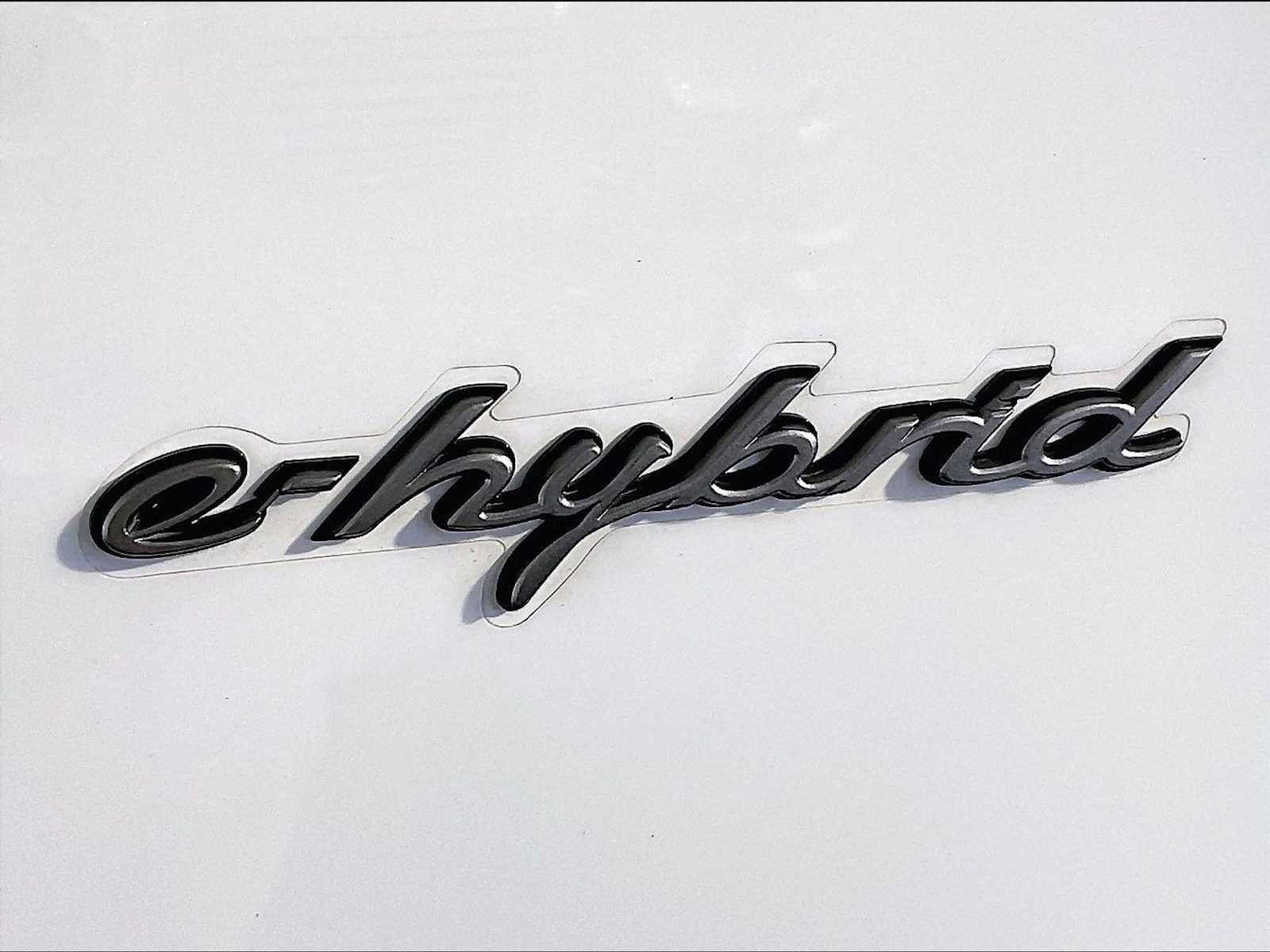 Certified 2023 Porsche Cayenne Platinum Edition AWD/4WD image 19