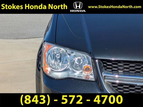 Used 2018 Dodge Grand Caravan SXT image 10