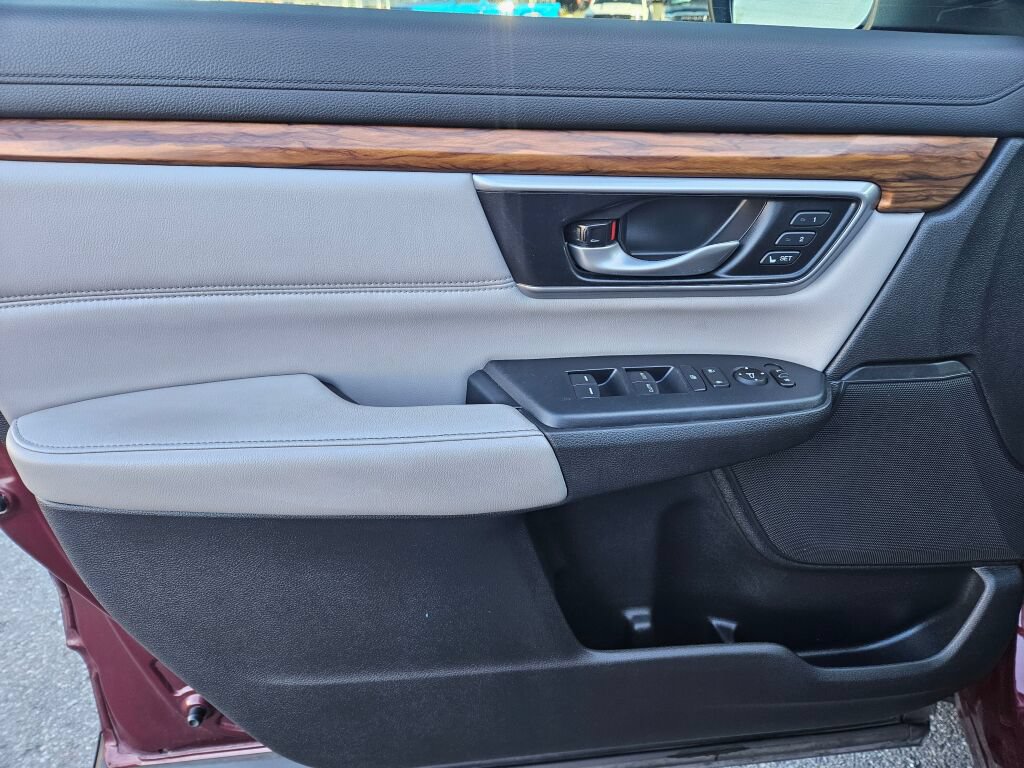 Used 2018 Honda CR-V Touring image 21