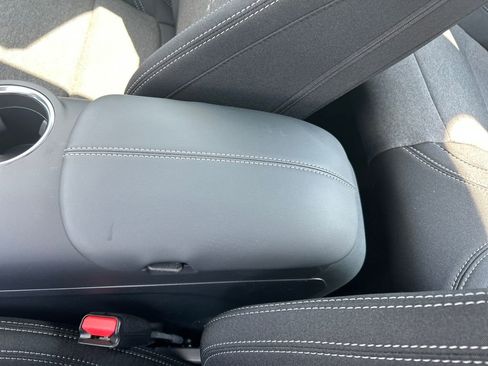 New 2025 Ford Mustang Coupe image 17