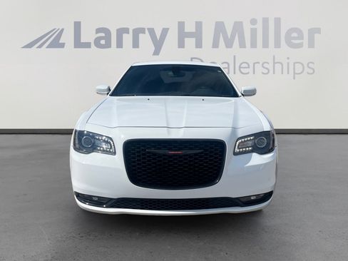 Used 2023 Chrysler 300 S RWD image 8