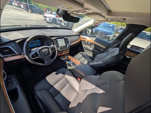 Certified 2024 Volvo XC90 B6 Plus w/ Protection Package AWD/4WD image 10