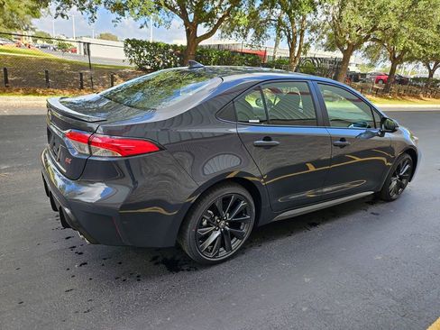 Certified 2025 Toyota Corolla SE w/ SE Premium Package FWD image 5