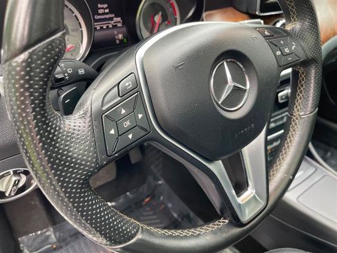 Used 2015 Mercedes-Benz GLA 250 4MATIC image 17