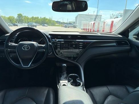 Used 2020 Toyota Camry XSE FWD image 24