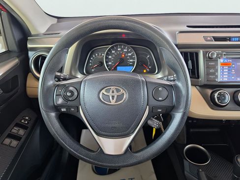 Used 2013 Toyota RAV4 LE FWD image 14