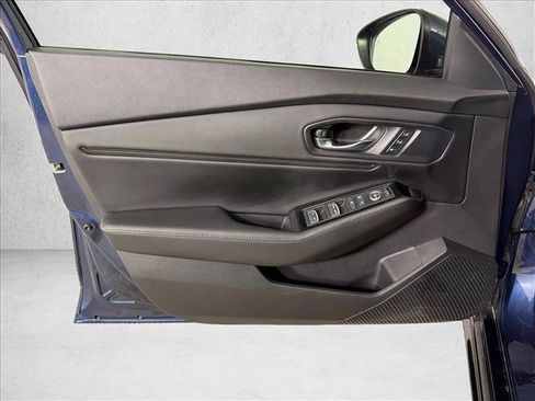 Used 2023 Honda Accord Touring image 12