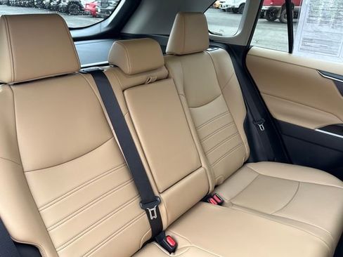 Used 2025 Toyota RAV4 XLE Premium image 25