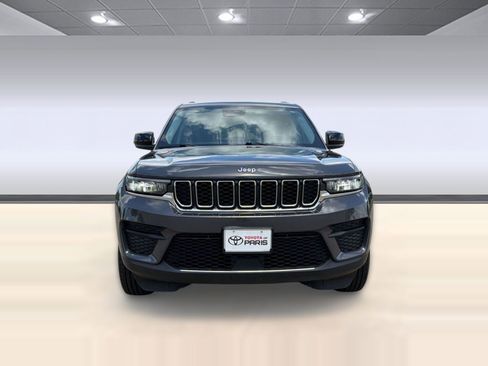 Used 2024 Jeep Grand Cherokee Laredo RWD image 6