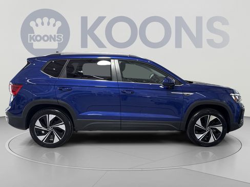 Used 2023 Volkswagen Taos SE AWD/4WD image 12