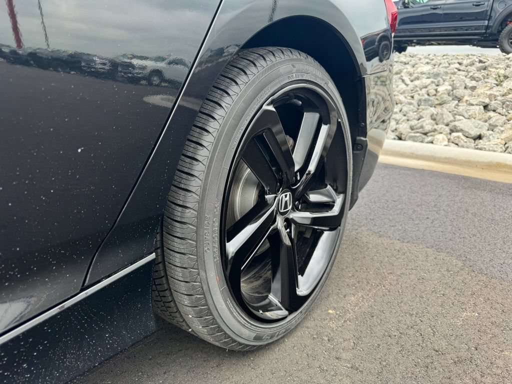 Used 2022 Honda Accord Sport image 9