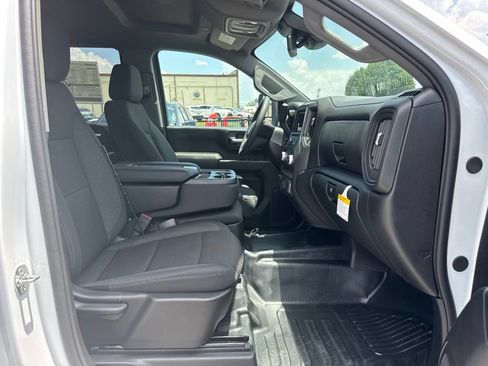 New 2026 GMC Sierra 2500 Pro w/ 1SA Pro Safety Plus Package AWD/4WD image 18