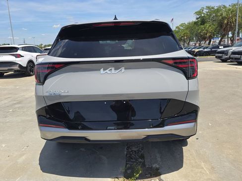 New 2026 Kia Sportage SX FWD image 7