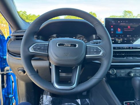 New 2026 Jeep Compass Latitude image 27