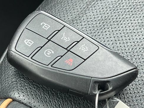 Used 2023 GMC Yukon XL AT4 w/ AT4 Premium Plus Package AWD/4WD image 41