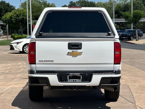 Used 2018 Chevrolet Colorado Z71 AWD/4WD image 5
