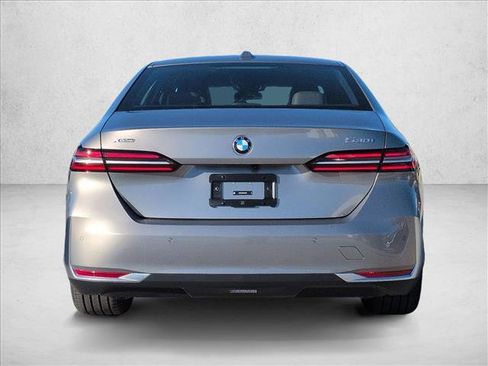 New 2026 BMW 530i xDrive w/ Premium Package image 8