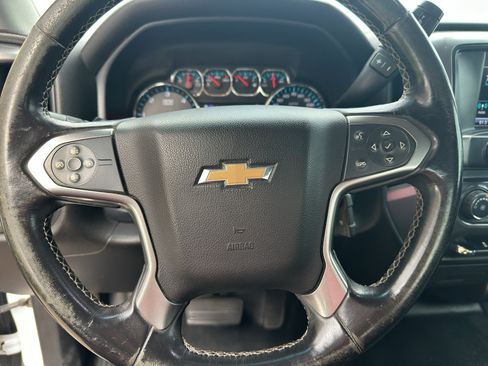 Used 2018 Chevrolet Silverado 2500 LT AWD/4WD image 4