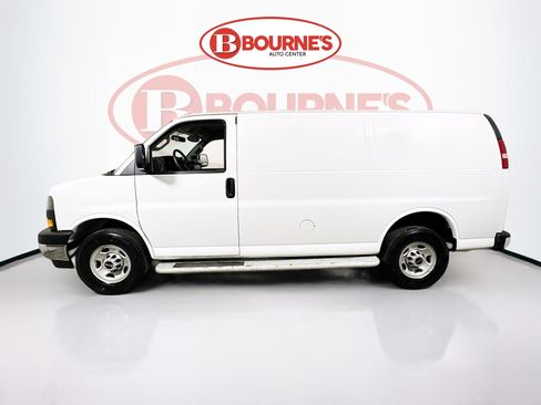 Used 2024 GMC Savana 2500 w/ Driver Convenience Package RWD image 5
