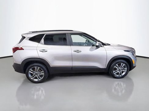 Used 2022 Kia Seltos S AWD/4WD image 11